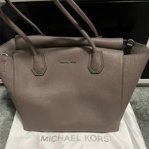 Michael Kors tote purse